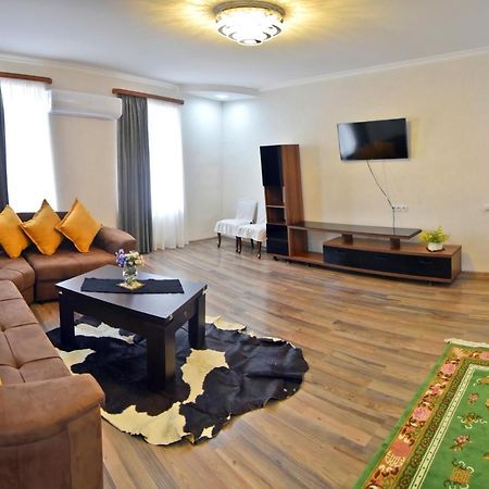 טביליסי Robo Apartment מראה חיצוני תמונה